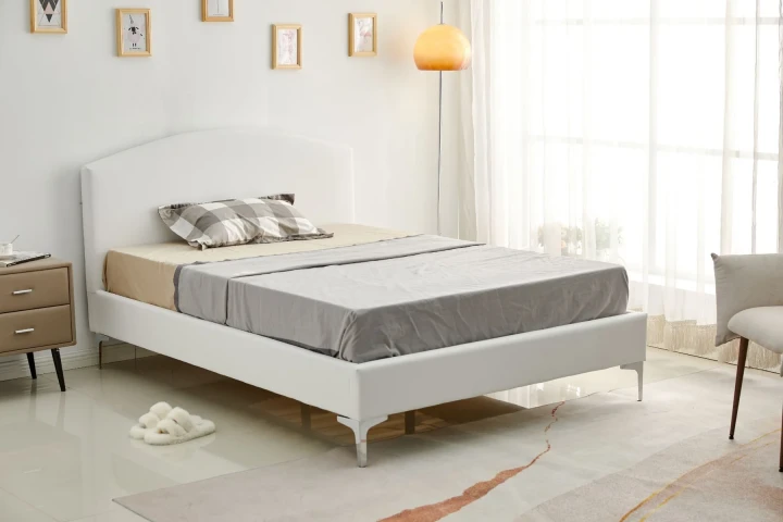 Double Bed with Slatted Base and Headboard 150x190cm
